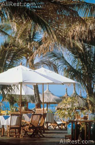 Le Pavillons Hotel 18